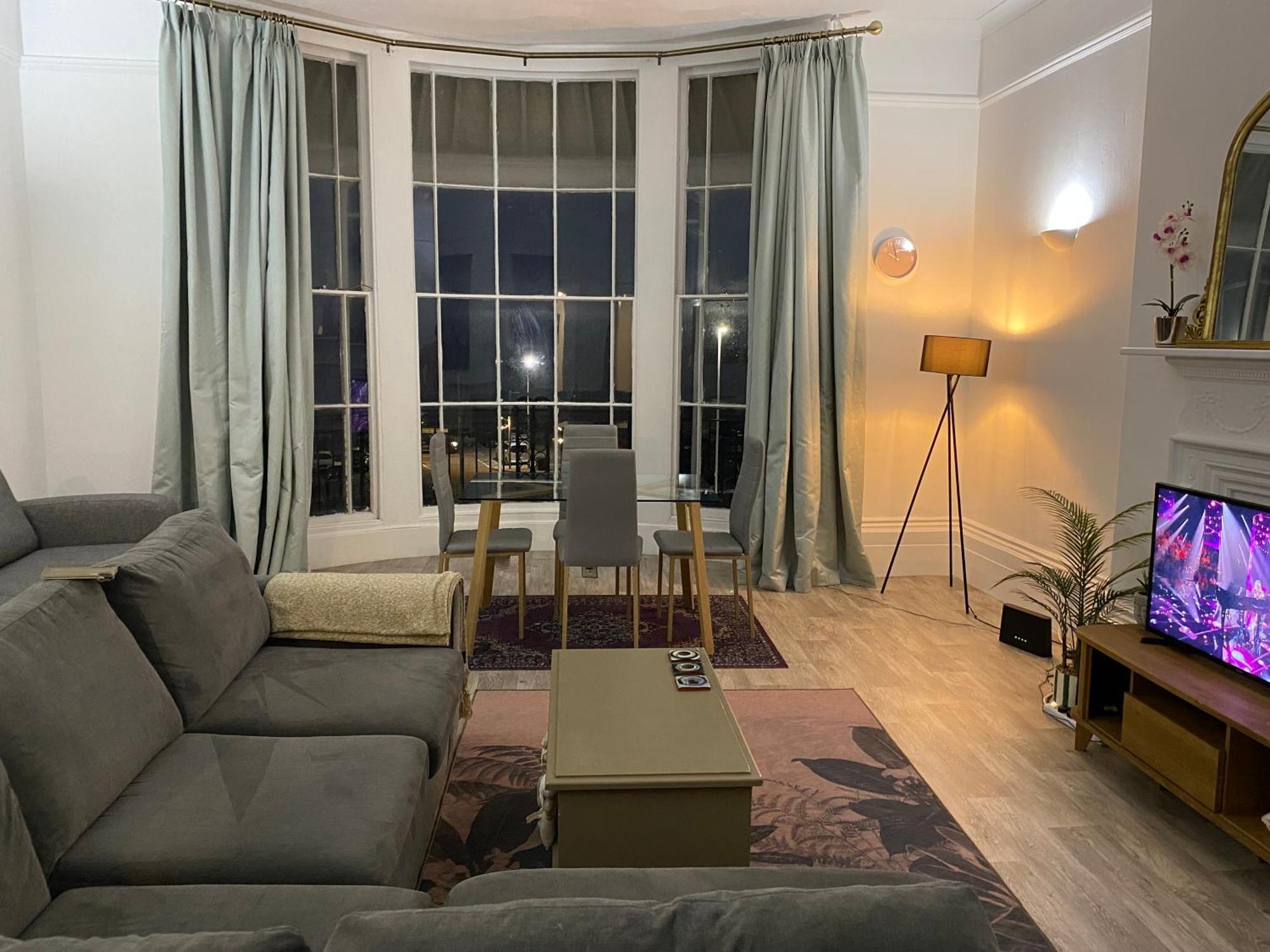 Period Sea View Flat In Hastings Apartment ภายนอก รูปภาพ